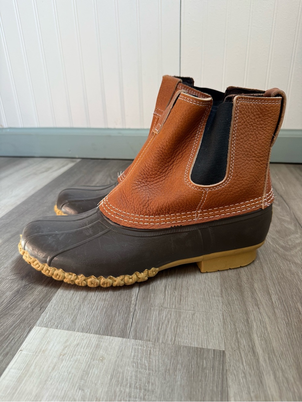 L.L. Bean Men’s Bean Boots size 11 - Pull on